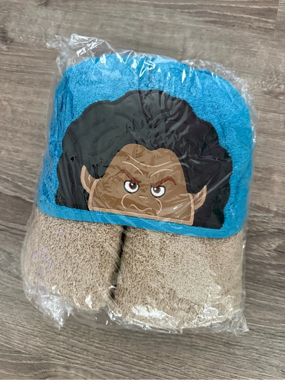 Brand New Maui (Moana) Hooded Towel